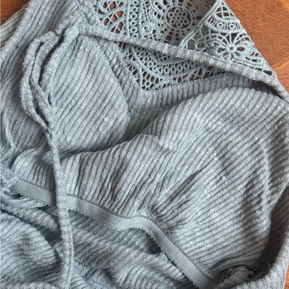 Lace Ribbed Cropped Top - Picture 5 of 5